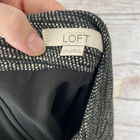 Ann Taylor LOFT mini skirt fringe gray 00 EUC - Picture 3 of 5